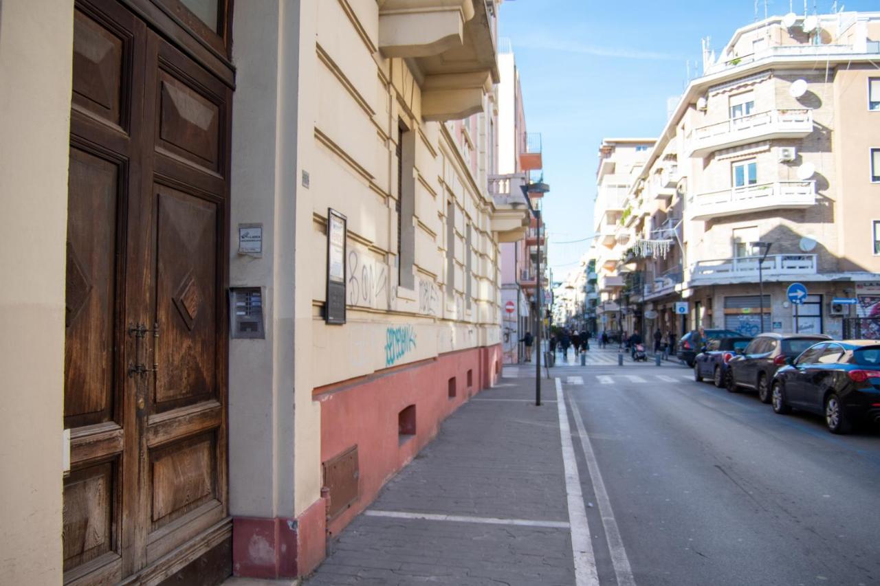 3 Suite Esclusive Con Balcone In Centro Citta, Mare A 450M, Prenota Ora! Пескара Екстериор снимка